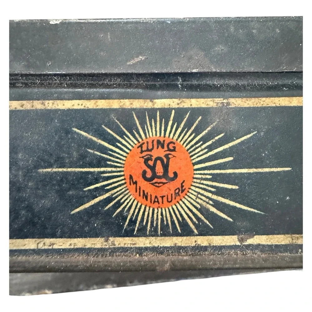 Vintage Tung-Sol‎ Automobile Lamp Tin Litho Advertising Sign Gas Oil Can